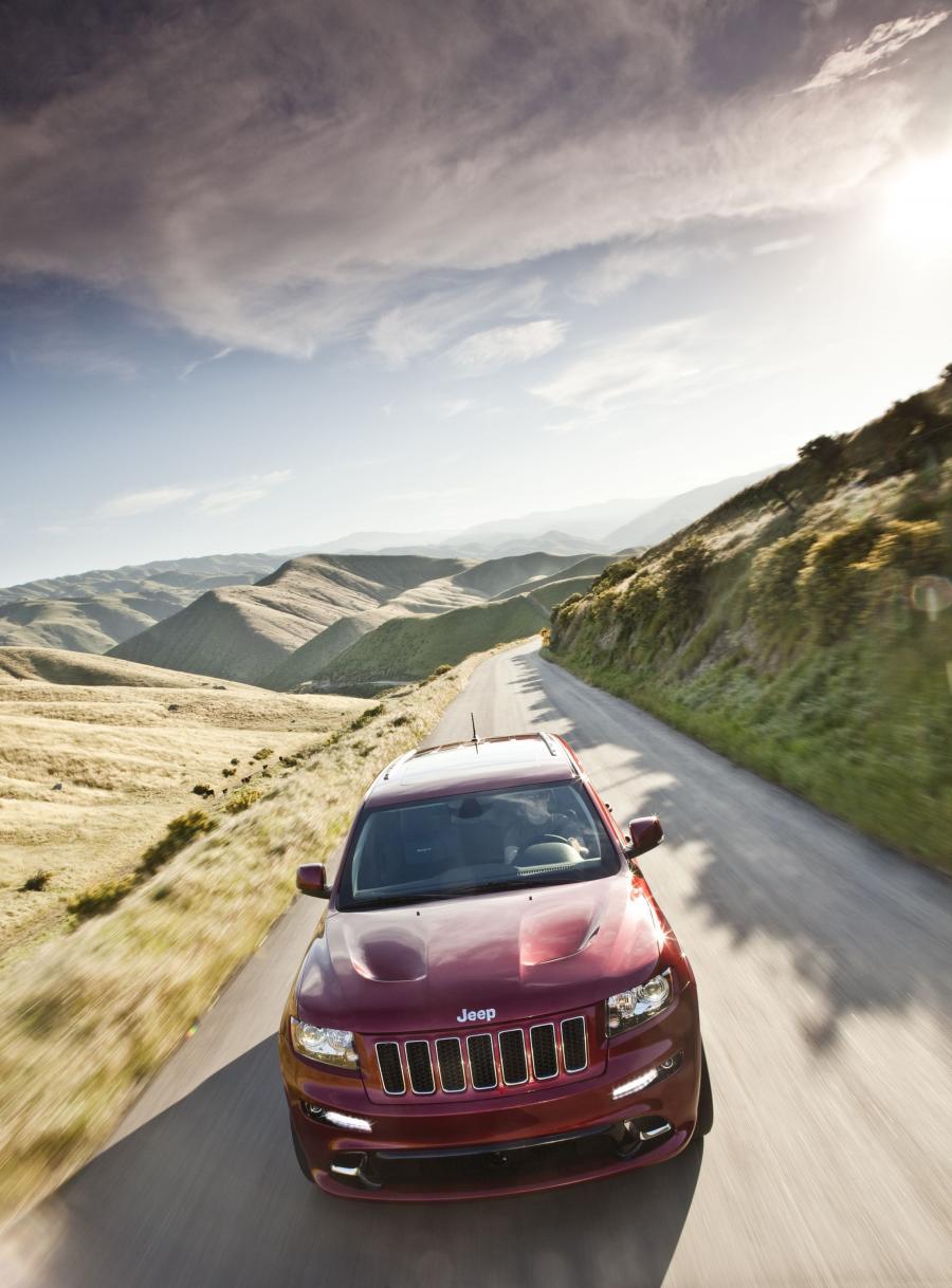  Jeep Grand Cherokee SRT8 2012 года  (фото 170 из 186)